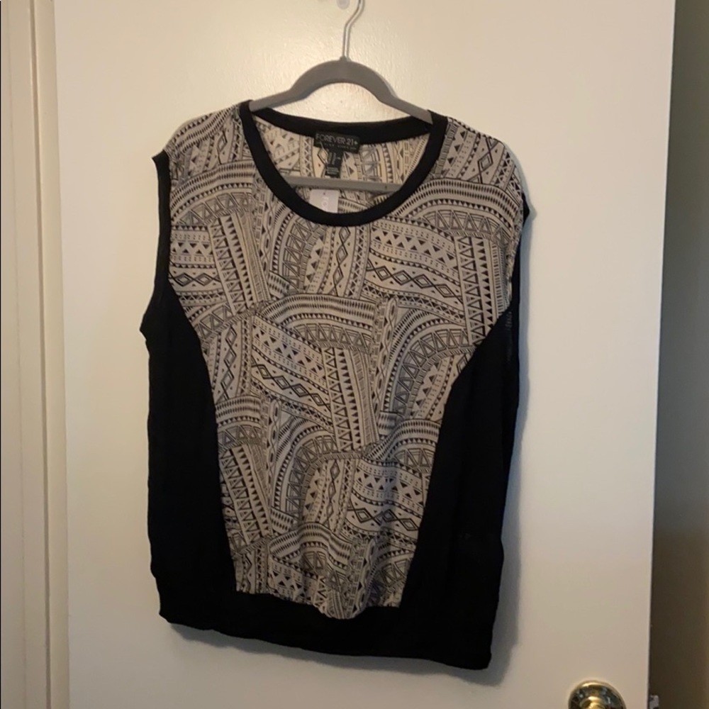 Forever 21 short sleeve Aztec print blouse